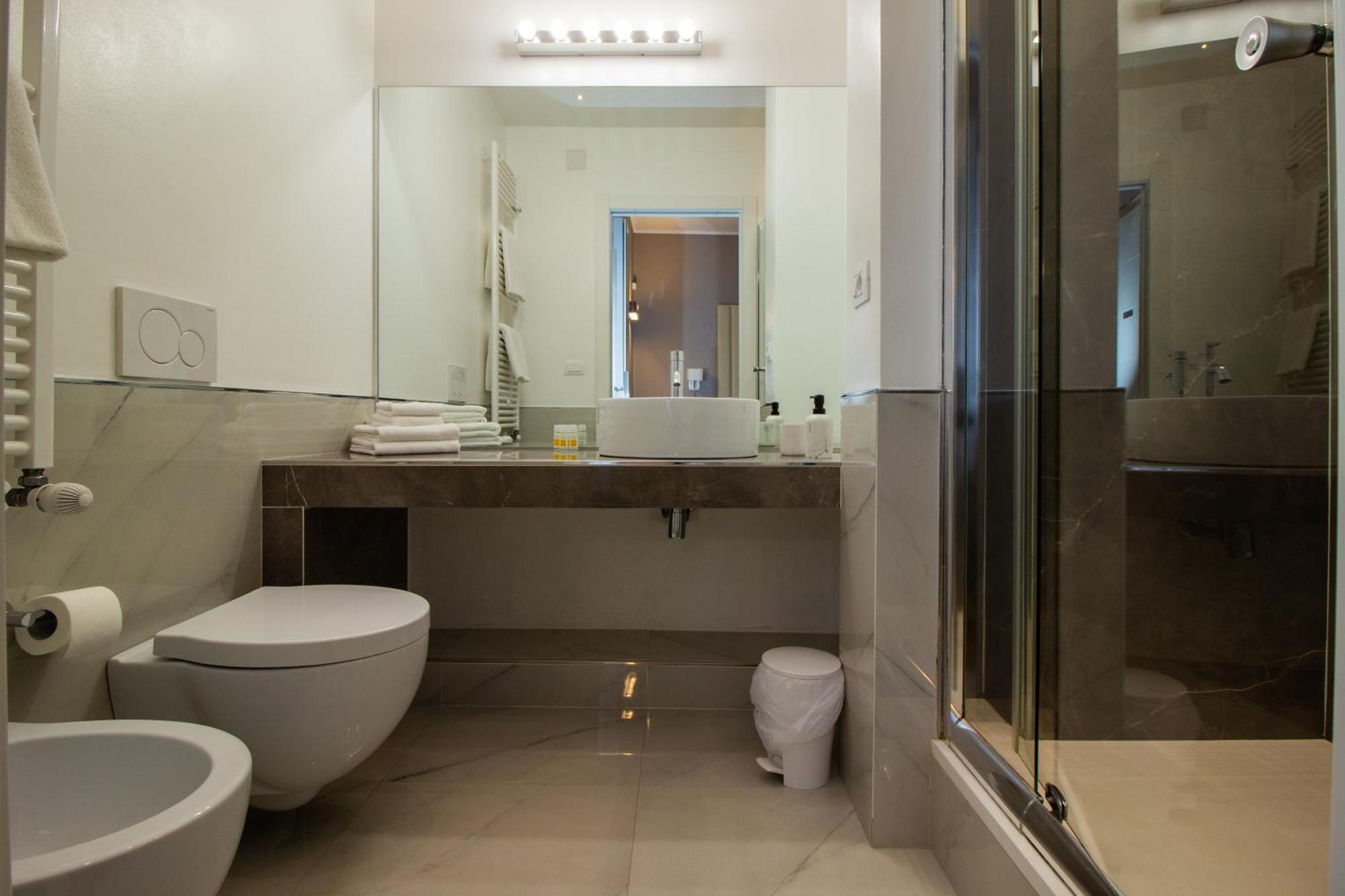 Bed & Breakfast Album Boutique 2*